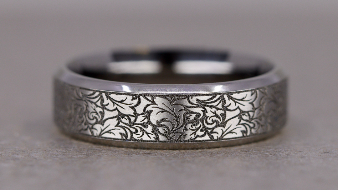 Vintage Engraved Pattern Titanium Men's Wedding Ring