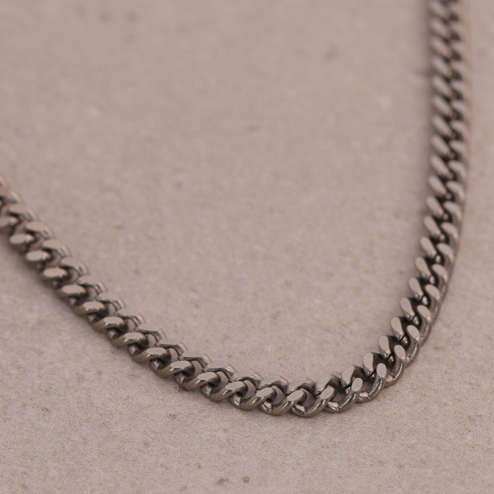 Titanium Flat Filed Curb Neck Men&