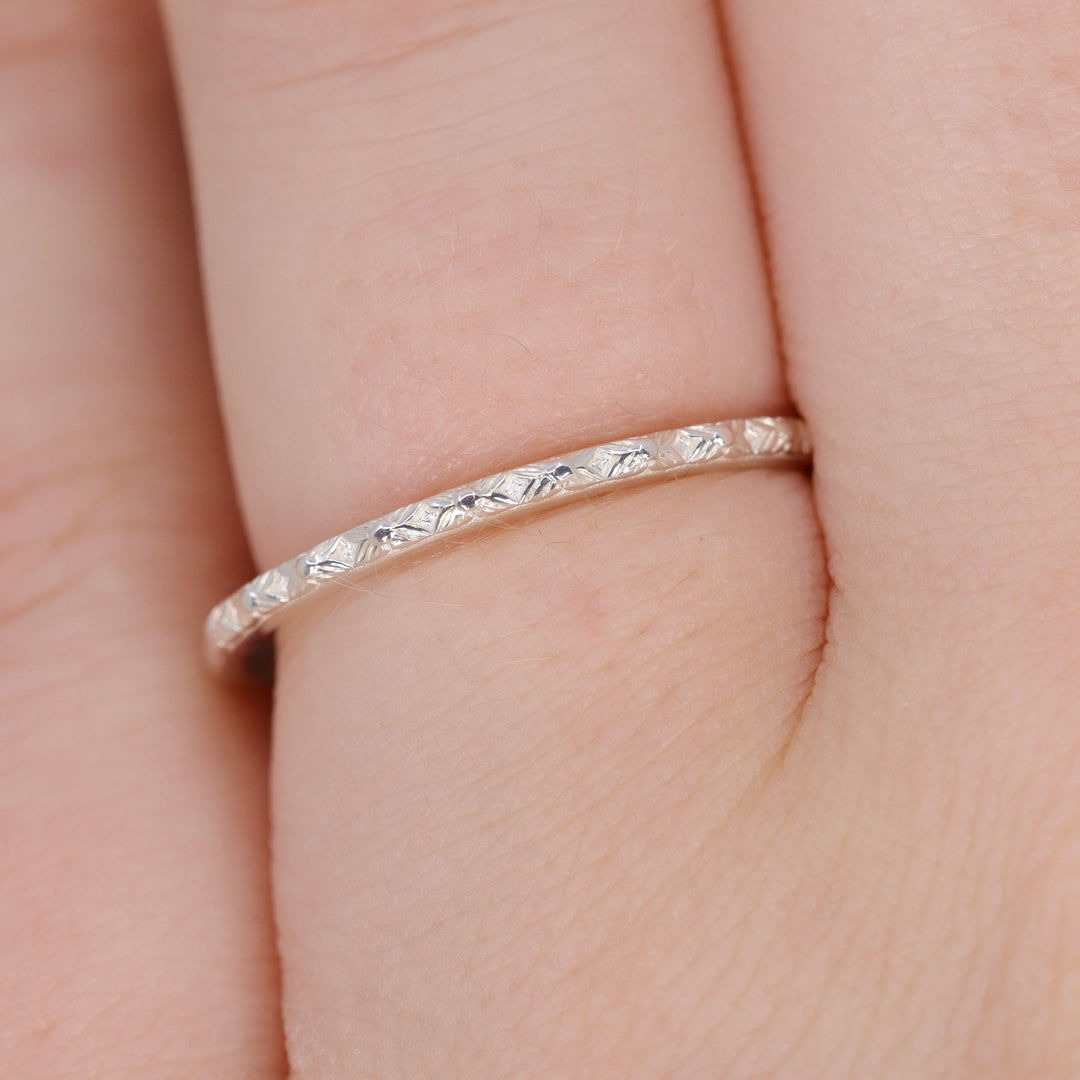 Flora - Floral Pattern Straight Women's Wedding Band - Made-to-Order