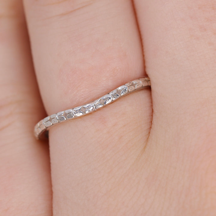 Flora - Floral Pattern Shaped Women's Wedding Band - Made-to-Order