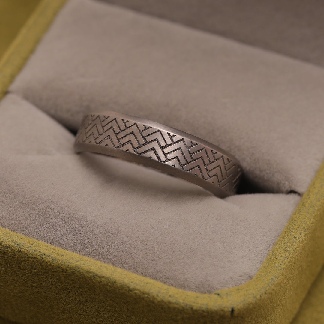 Titanium Herringbone Pattern Engraved Bevelled Edge Men&