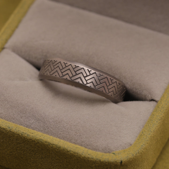 Titanium Herringbone Pattern Engraved Bevelled Edge Men&