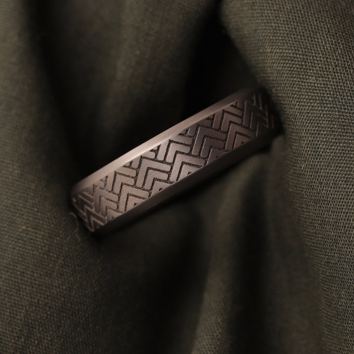 Titanium Herringbone Pattern Engraved Bevelled Edge Men&