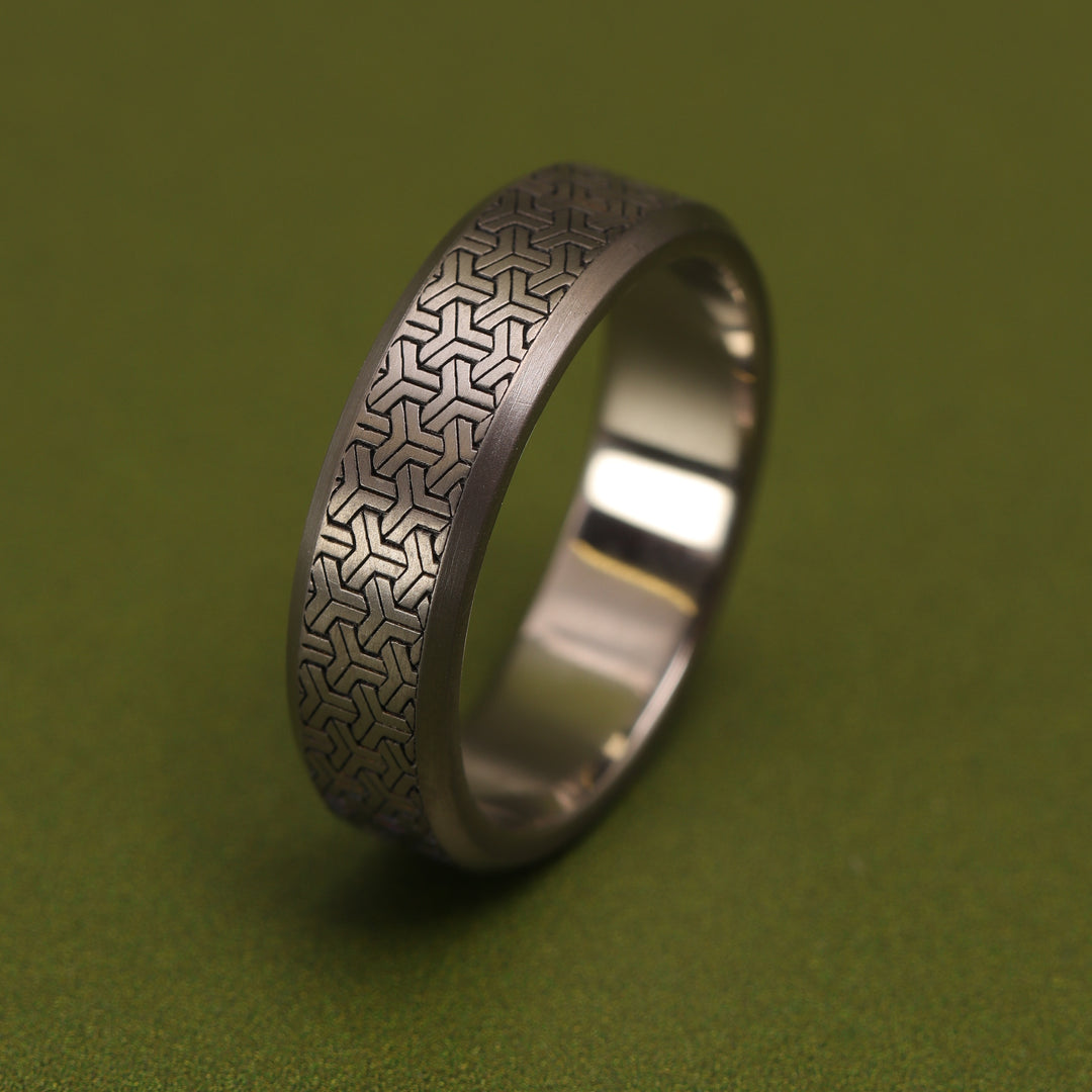Titanium Triline Pattern Engraved Bevelled Edge Men&