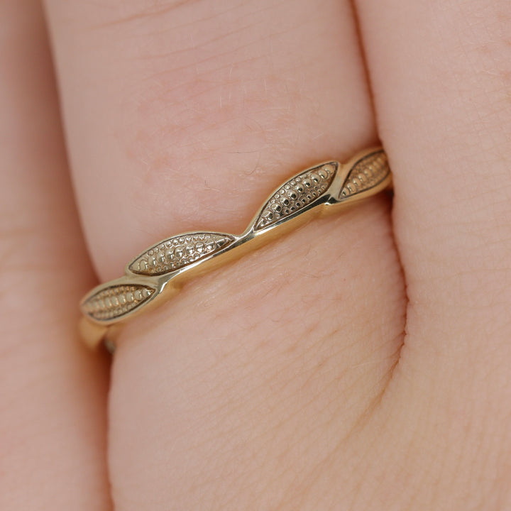 Zoey - Vintage Beaded Millgrain Leaf Wedding Ring - Made-to-Order Jessica Flinn Wedding Rings