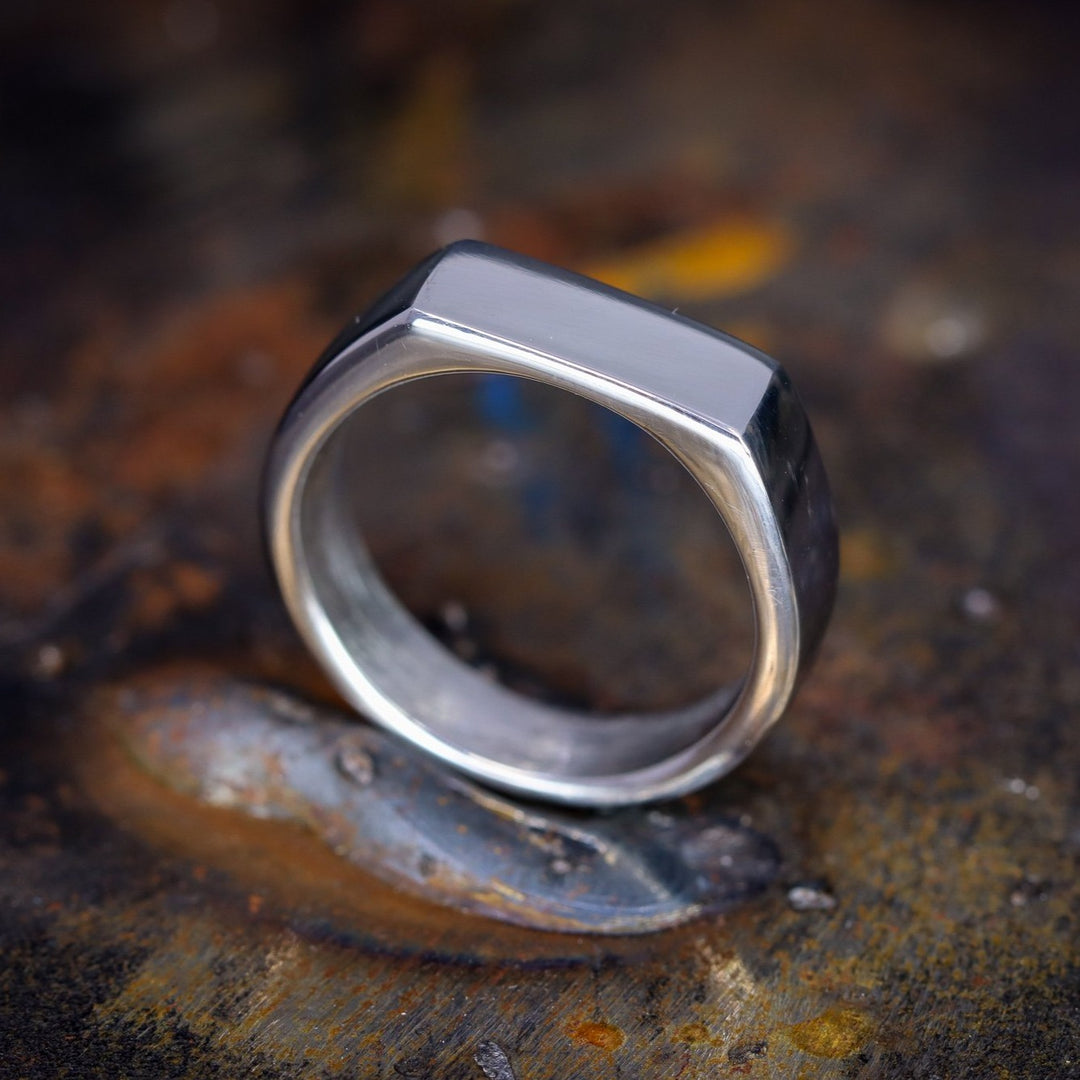 Polished Stainless Steel Signet Ring - The Abbeydale Signet