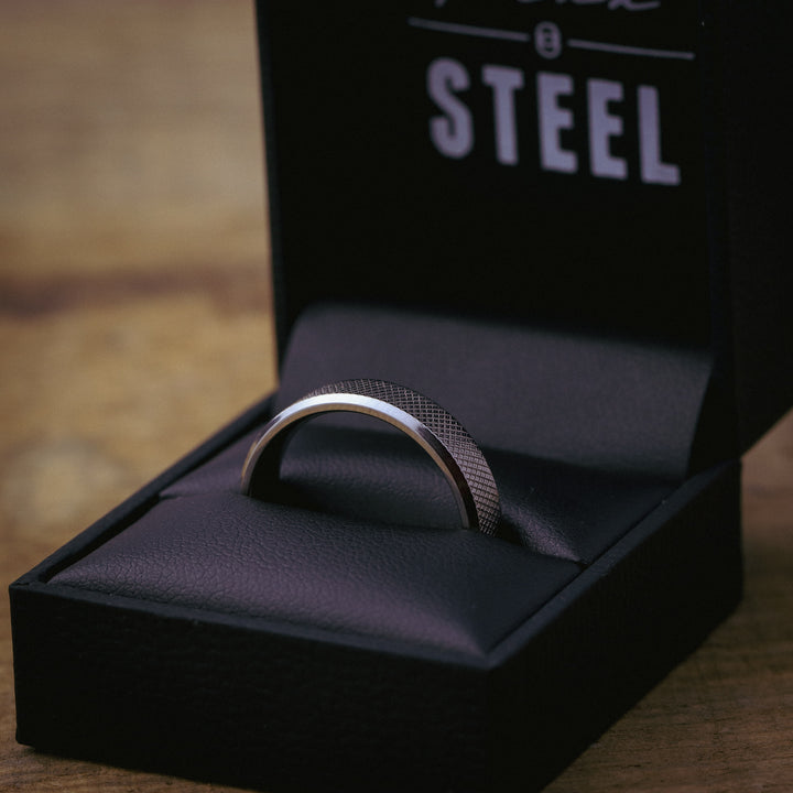 Knurled Effect Bevelled Edge Titanium Wedding Ring - The Wharncliffe